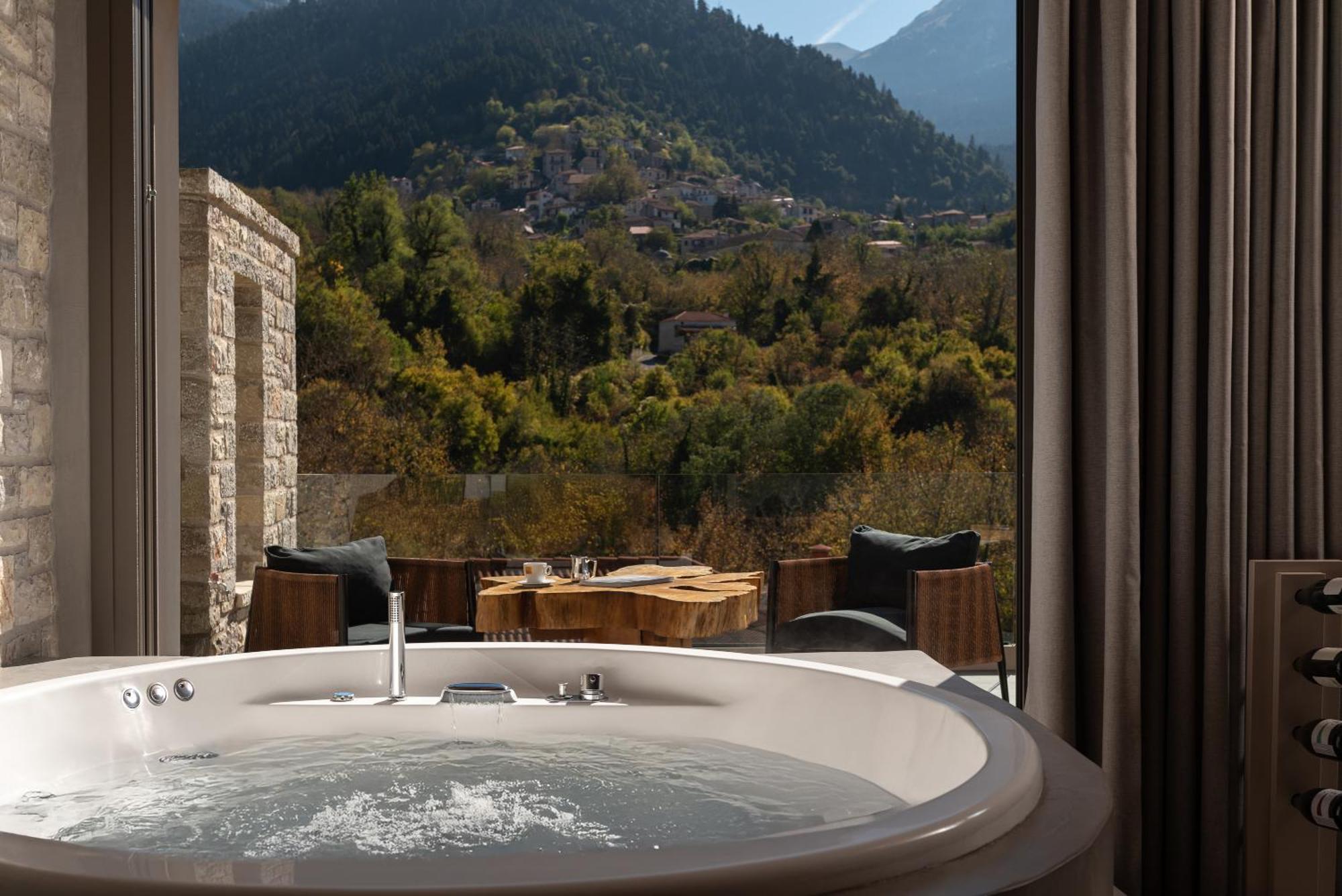 Evora Luxury Suites Mega Chorio Exterior photo