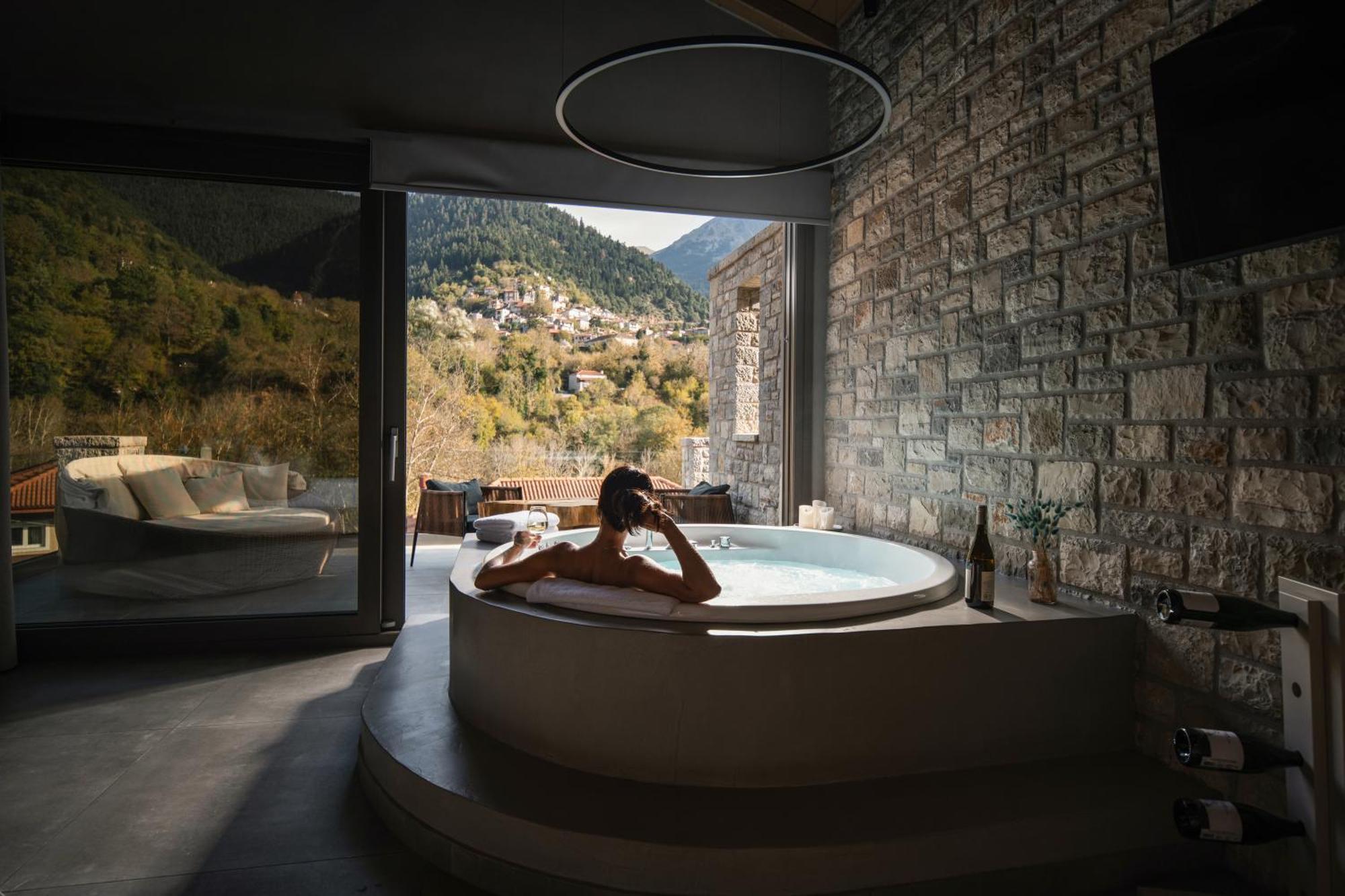 Evora Luxury Suites Mega Chorio Exterior photo