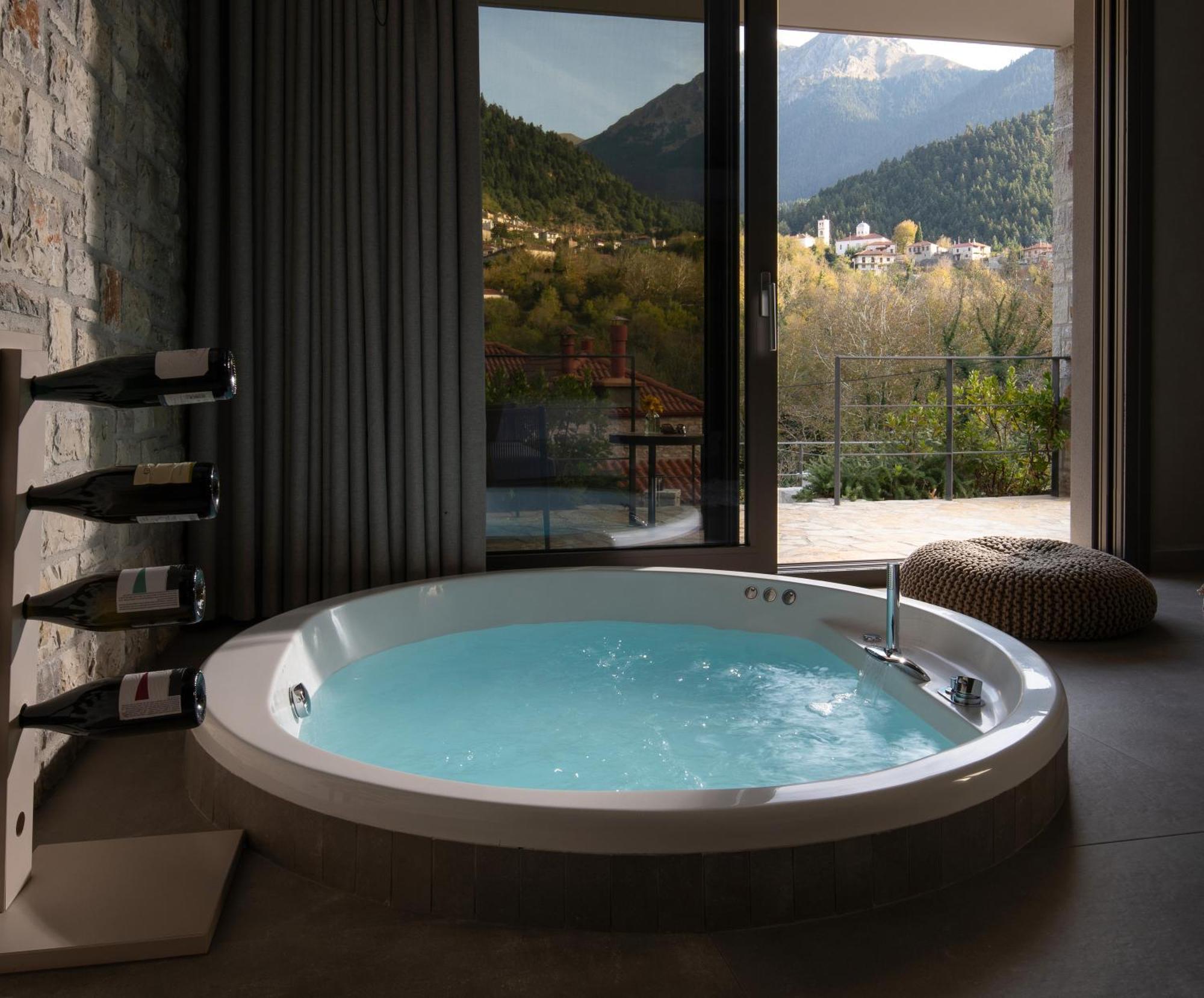 Evora Luxury Suites Mega Chorio Exterior photo
