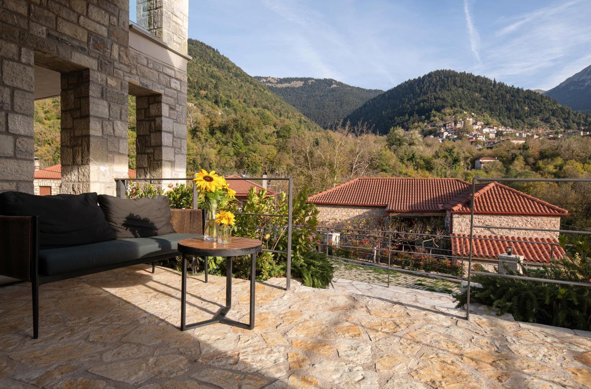 Evora Luxury Suites Mega Chorio Exterior photo