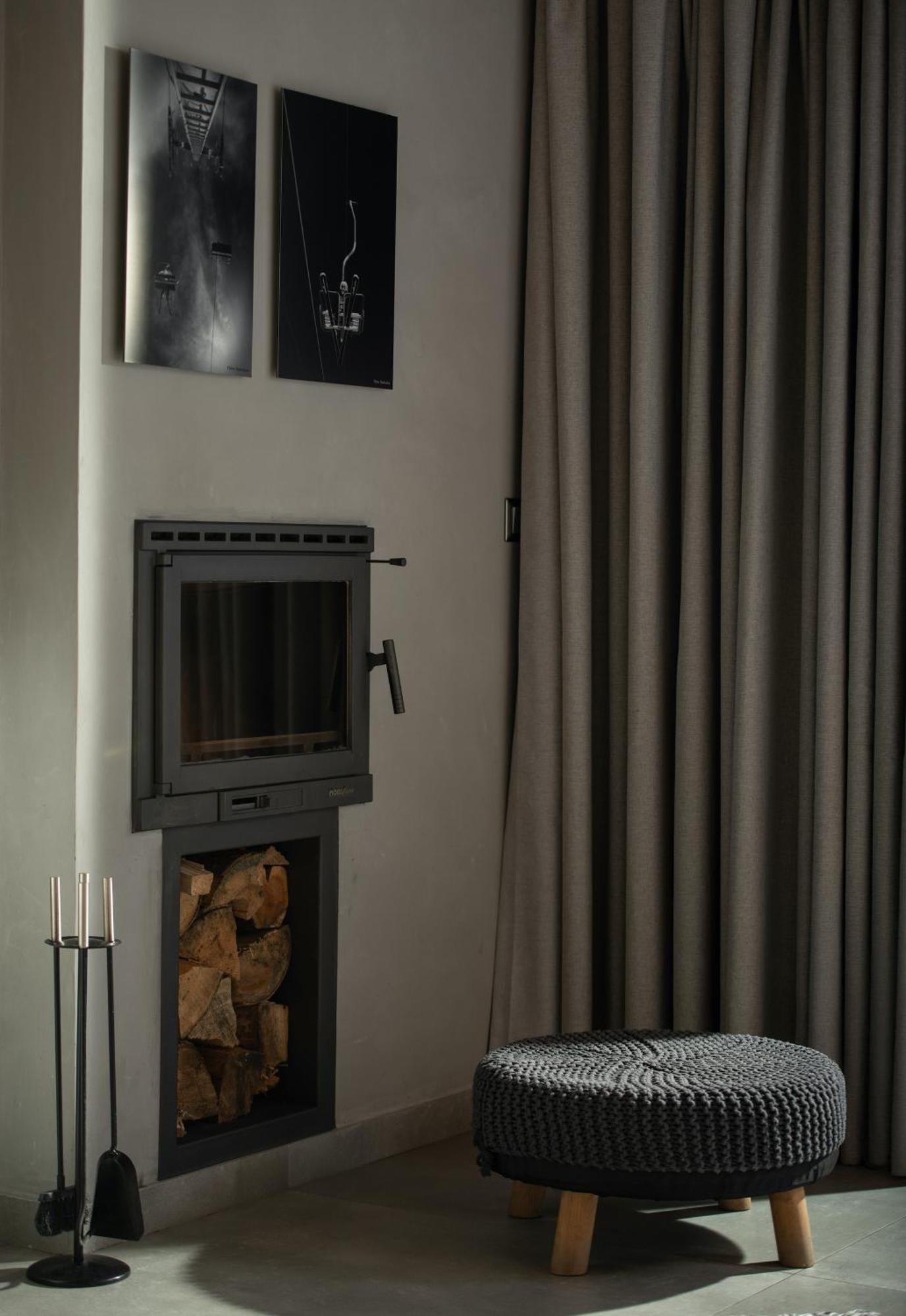 Evora Luxury Suites Mega Chorio Exterior photo